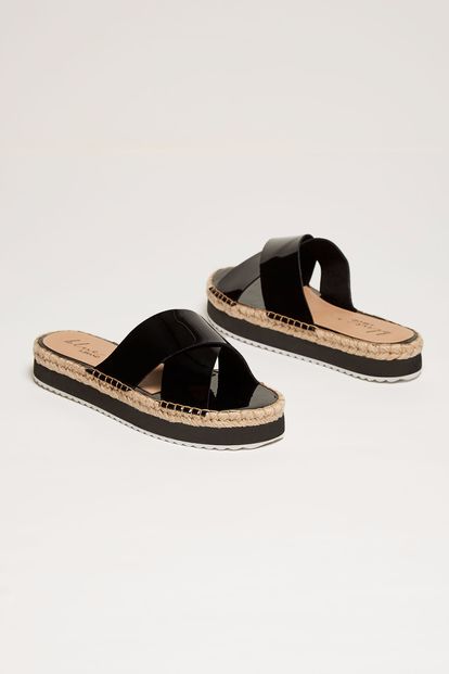13260001_0005_1-CHINELO-VERNIZ-CORDA